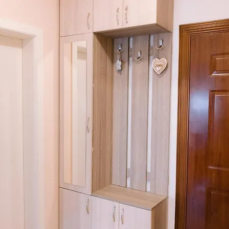 Apartment Lipa Novi Sad Esterno foto