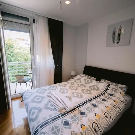 Apartment Lipa Novi Sad Esterno foto